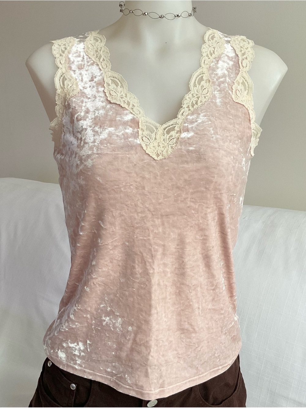 Banana Republic | Vintage Y2K Pink Crushed Velvet Lace Trim Tank Top | M